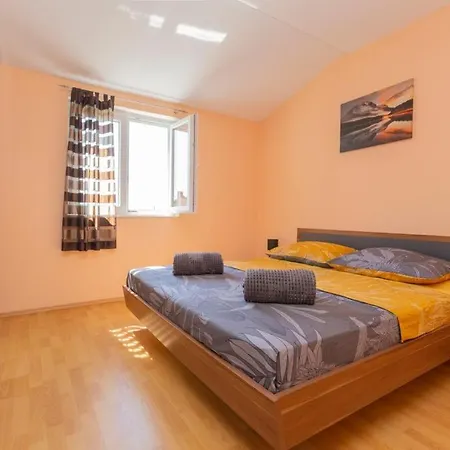 Gracia * Kaštela